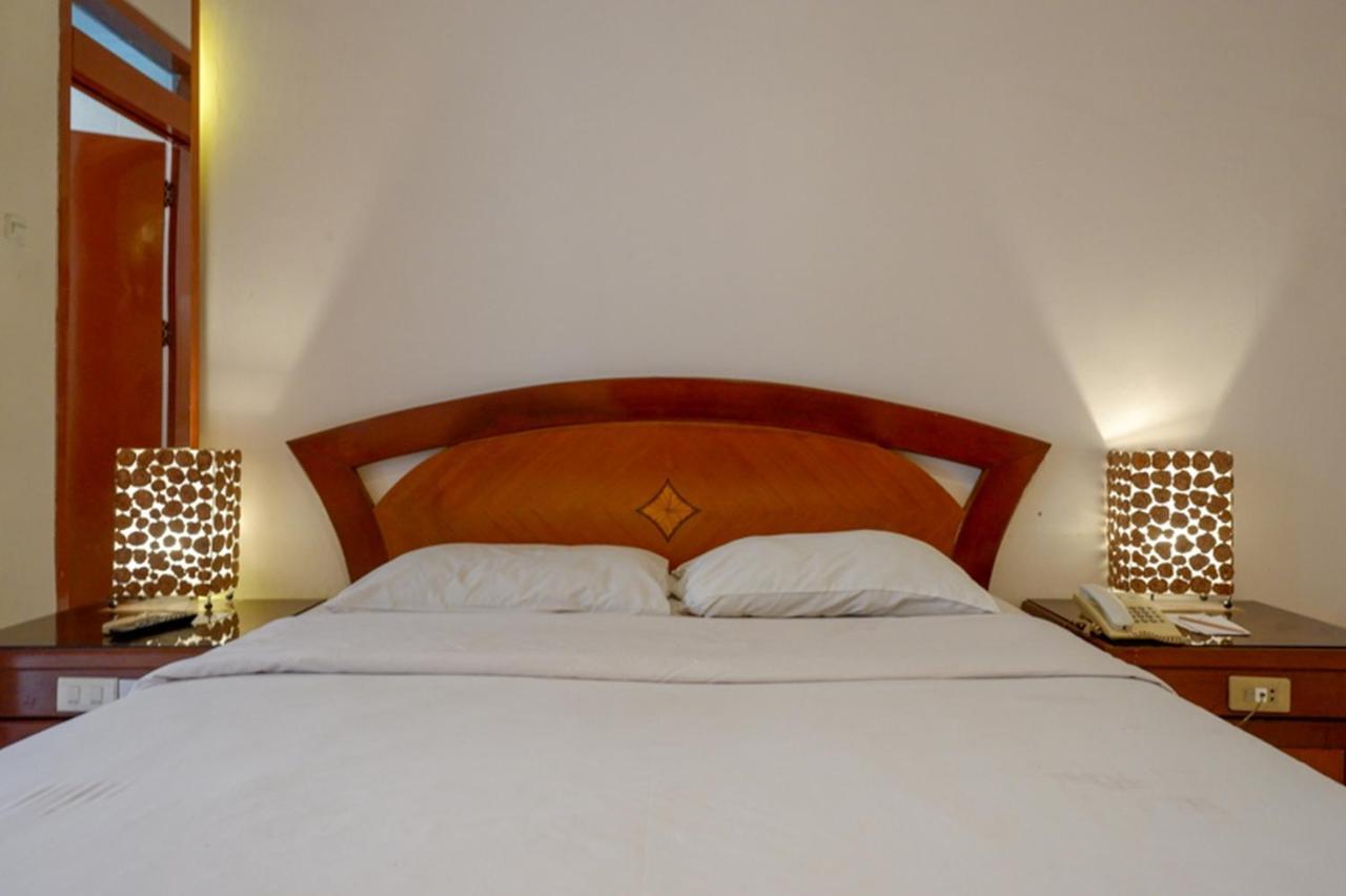 Hotel New Puri Garden Bandara Семаранг Экстерьер фото