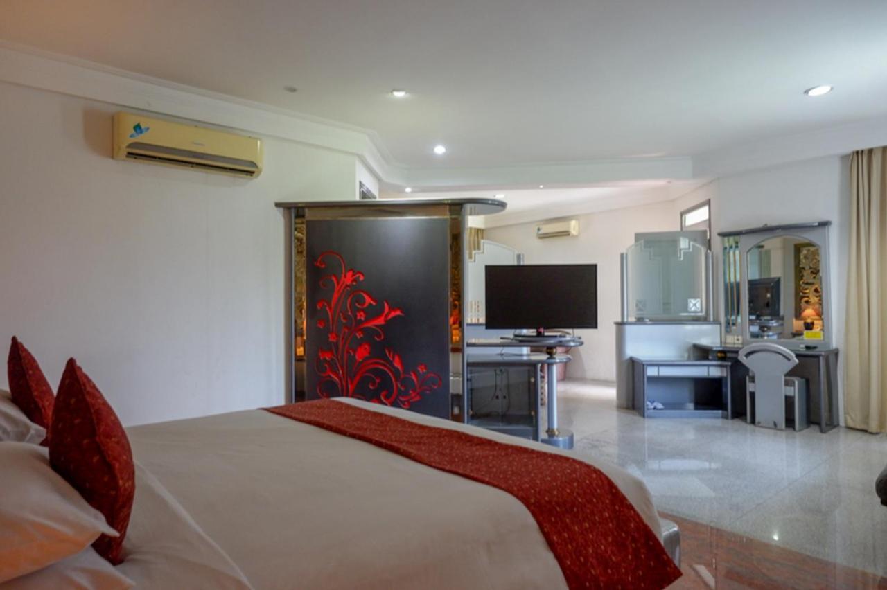 Hotel New Puri Garden Bandara Семаранг Экстерьер фото