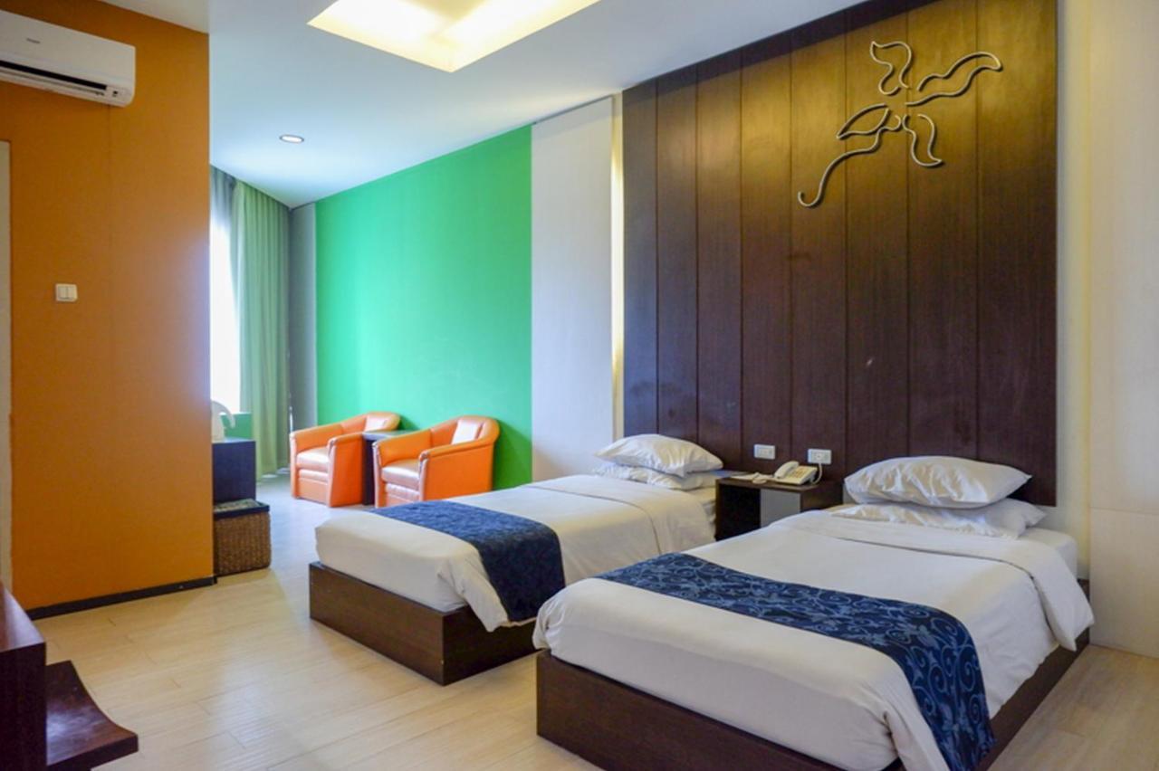 Hotel New Puri Garden Bandara Семаранг Экстерьер фото