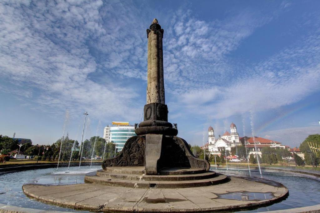 Hotel New Puri Garden Bandara Семаранг Экстерьер фото
